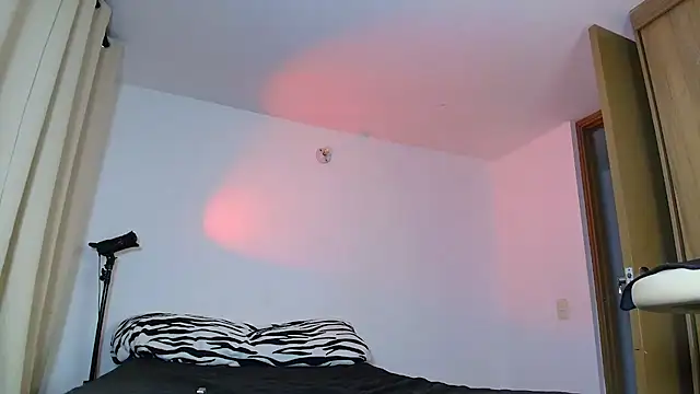 SARA_TS_FOX 现场XXX聊天