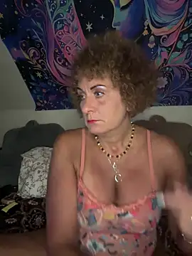 SuzyCatzz's Live XXX Chat