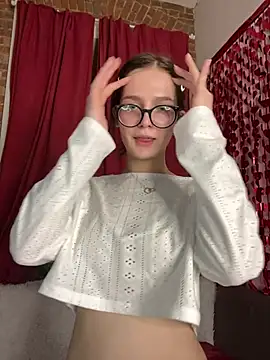 Chat XXX en directo de MyKittySayMeow