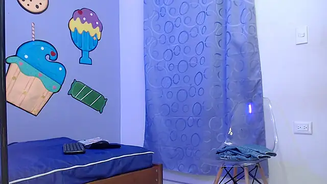 NOVAHOT98 Adlı Modelin Canlı XXX Sohbeti