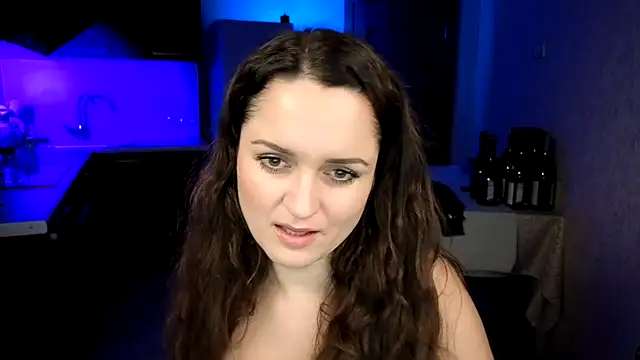 Cerann1 Adlı Modelin Canlı XXX Sohbeti