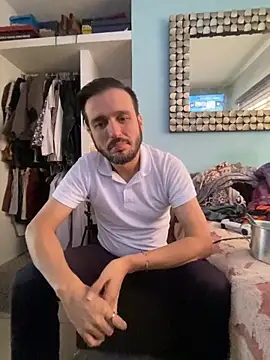 Alexitho25 Adlı Modelin Canlı XXX Sohbeti