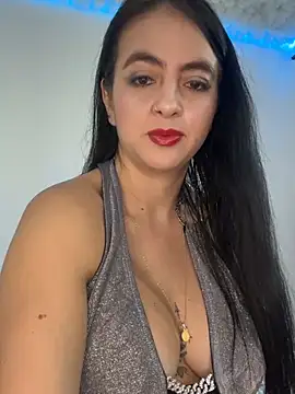 salo-rousee élő XXX-chatje