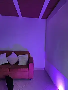 In-Ur-dreams: онлайн-секс-чат