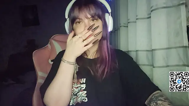 KristiBloom Adlı Modelin Canlı XXX Sohbeti