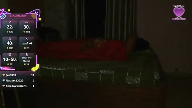 SASSY_AANNUU élő XXX-chatje