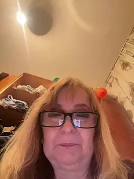 Irina2909@xh's Live XXX Chat