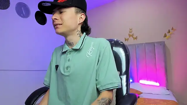 Nascary_Fox's Live XXX Chat