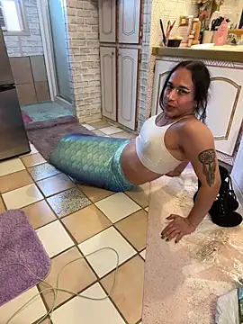 Pokazy przed kamerką – TranSexualJade95