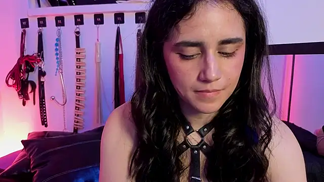 elowen_halley1 라이브 XXX 채팅