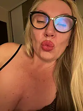 دردشة OliviaDancequeen الجنسية المباشرة