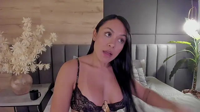 Онлайн чат XXX TiffanyyLam