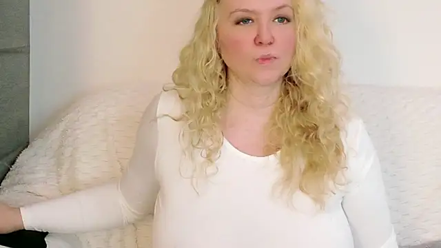 Sarah4you Chat XXX live