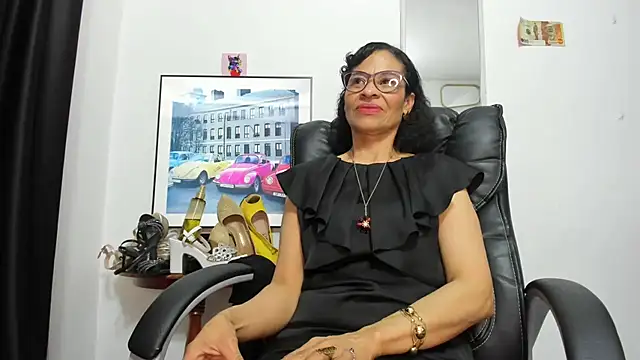 Aries_Mature Pertunjukan Webcam