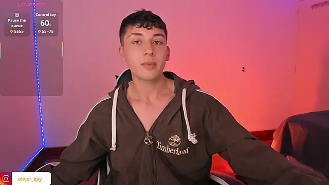 oliver_kyy Live XXX Chat
