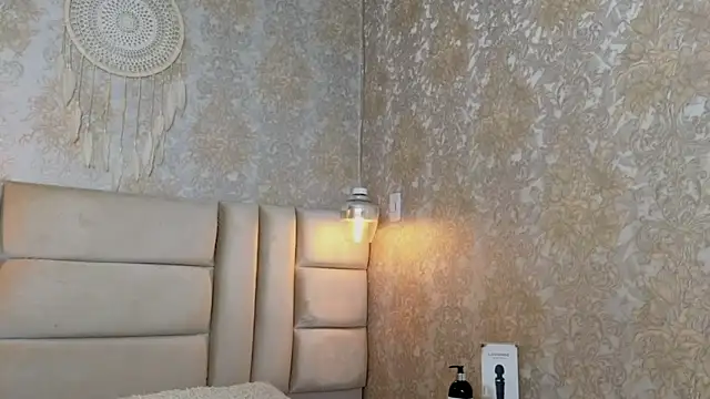 CrystalBrooke3x Chat XXX in diretta