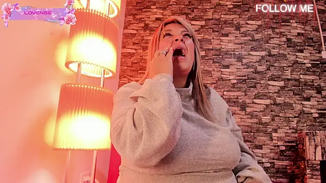 Elise-Leyton Obrolan Langsung XXX