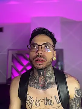 Pertunjukan Kamera Web Walker_Thomas1