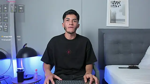 Tylerffoxxのウェブカメラショー