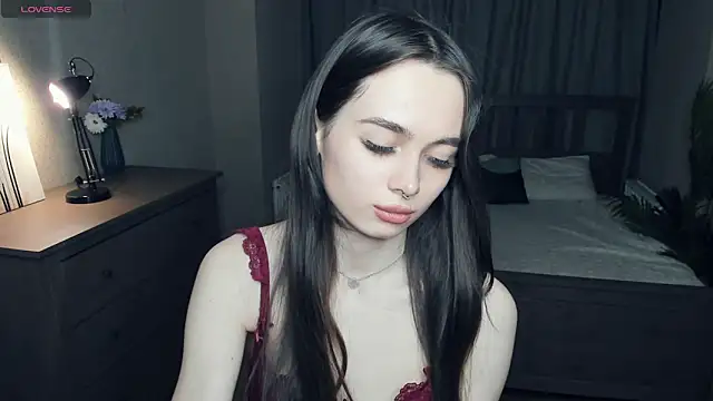 YvonneRobes webcam show