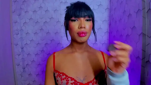 Trans_monsterCock_latin Webcam Show