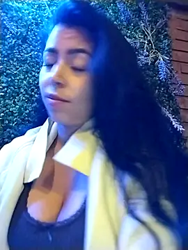 Luiannan Live XXX chat