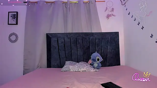 emmie_bunny élő XXX-chatje