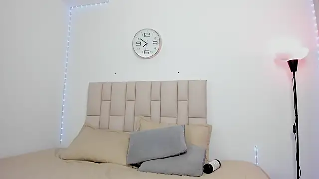 Chatroom XXX en direct de Sofia_Blosom