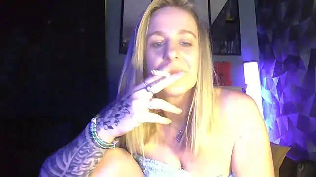 Delichieuse5 Live XXX Chat