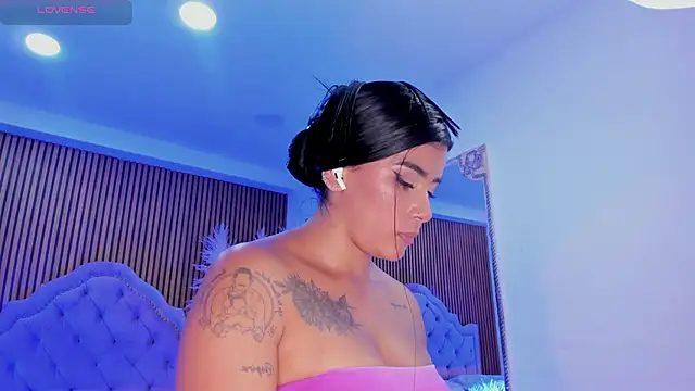 SelenaStonneのライブXXXチャット