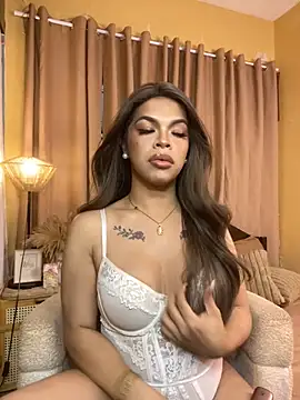 Nyxie_luxx 在線直播表演