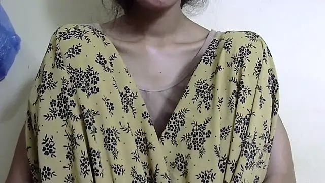 Anu_tiny Adlı Modelin Web Kamerası Şovu