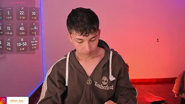 oliver_kyy Pertunjukan Webcam