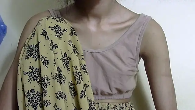 Anu_tiny élő XXX-chatje