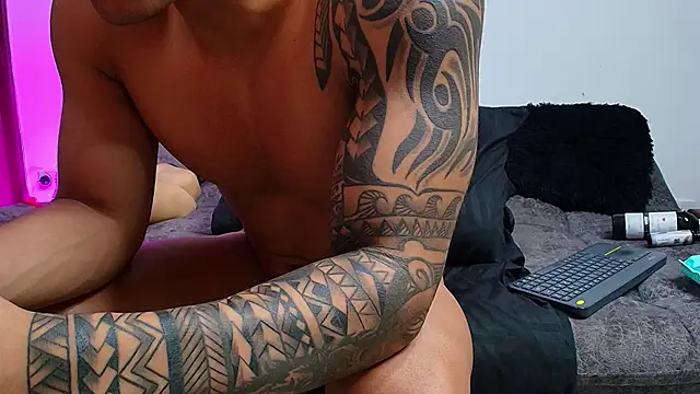 BrayaanFit Chat XXX in diretta