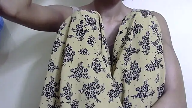 Anu_tinyのライブXXXチャット