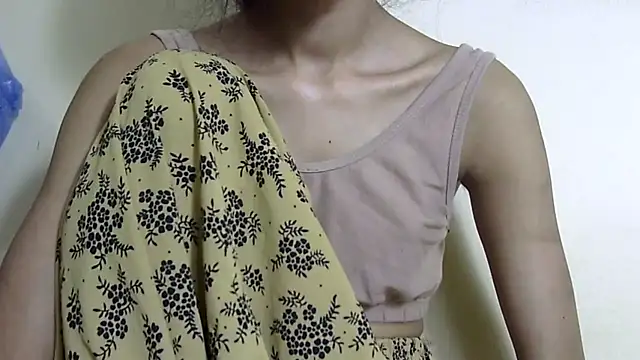 Anu_tiny – Live XXX-chat