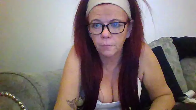 Forbidden-Irish-x's Live XXX Chat