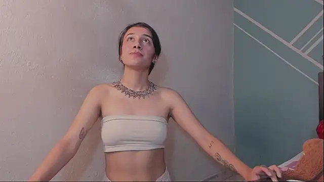 Chat XXX en directo de Lucy-Bluesea