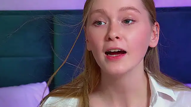 AgataFoxley's Live XXX Chat