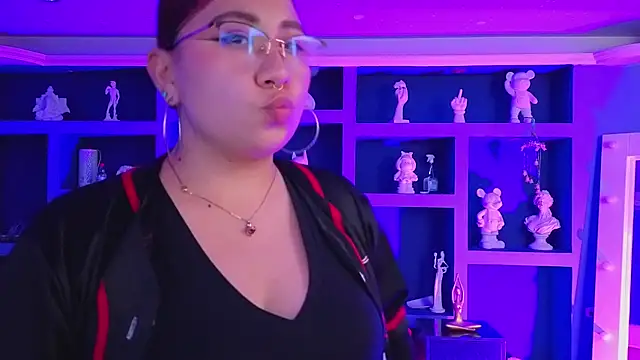 littlee_red live XXX chat