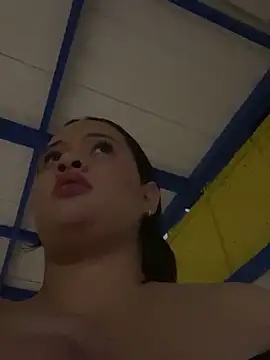 Pertunjukan Kamera Web Datoka_adrenaline