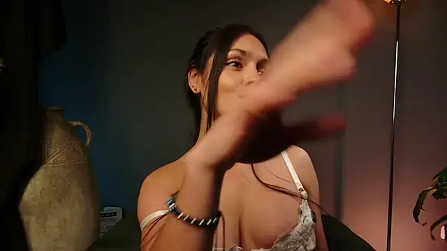 Danna-Saenz – Live XXX-chat