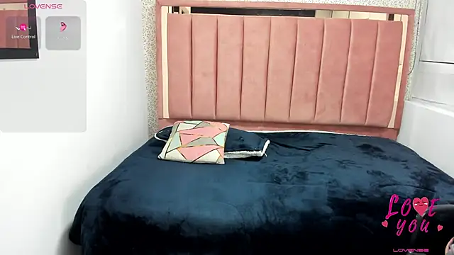 Kelly__Hot_'s Live XXX Chat