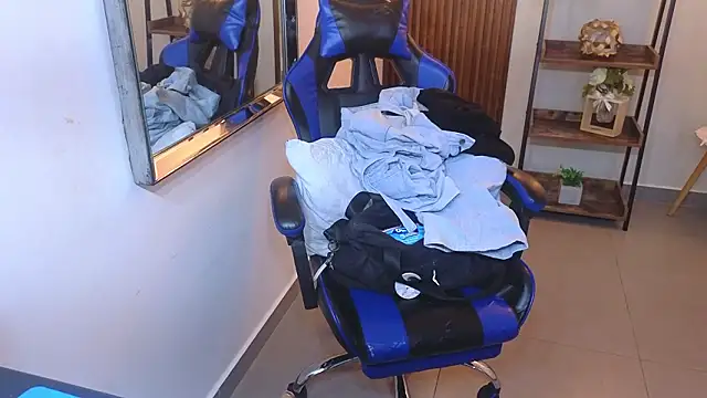 Pertunjukan Kamera Web Kenya--Buhle