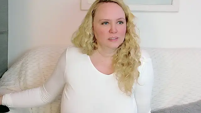 Sarah4you 即時 XXX 聊天