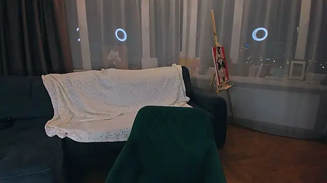 Ariadna_ShyのライブXXXチャット