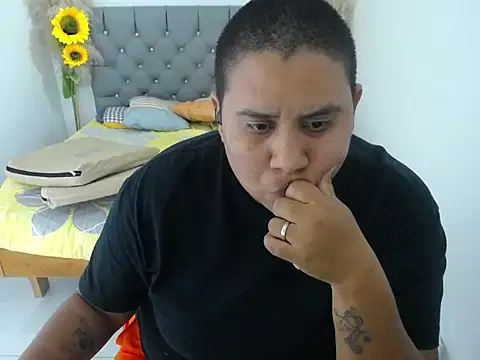 hotlesby_valeryのウェブカメラショー