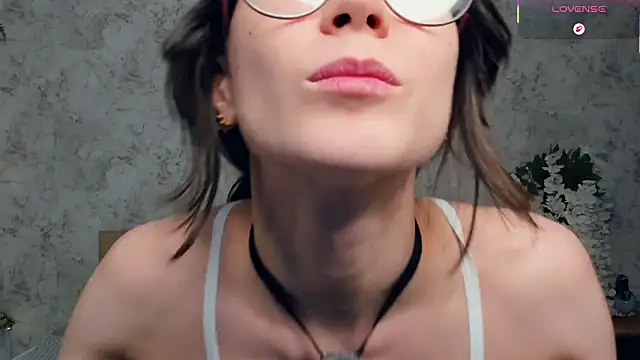 ReneeLippeatt Live XXX-Chat