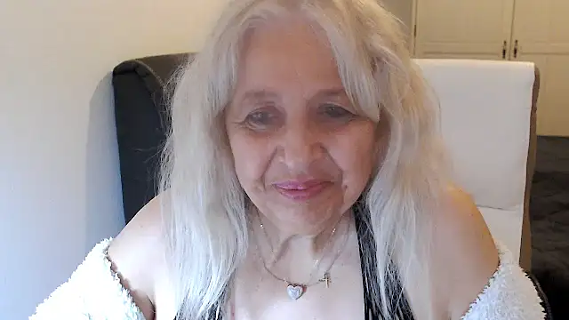 SusiLifeXXX Adlı Modelin Canlı XXX Sohbeti